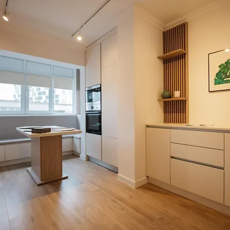 Ava Circumvalatiunii 32 * Timisoara