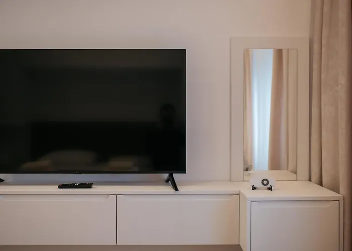 Ava Circumvalatiunii 32 * Timisoara